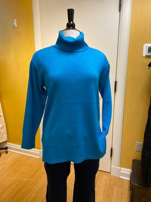 L/S Turtle Neck Sweater
