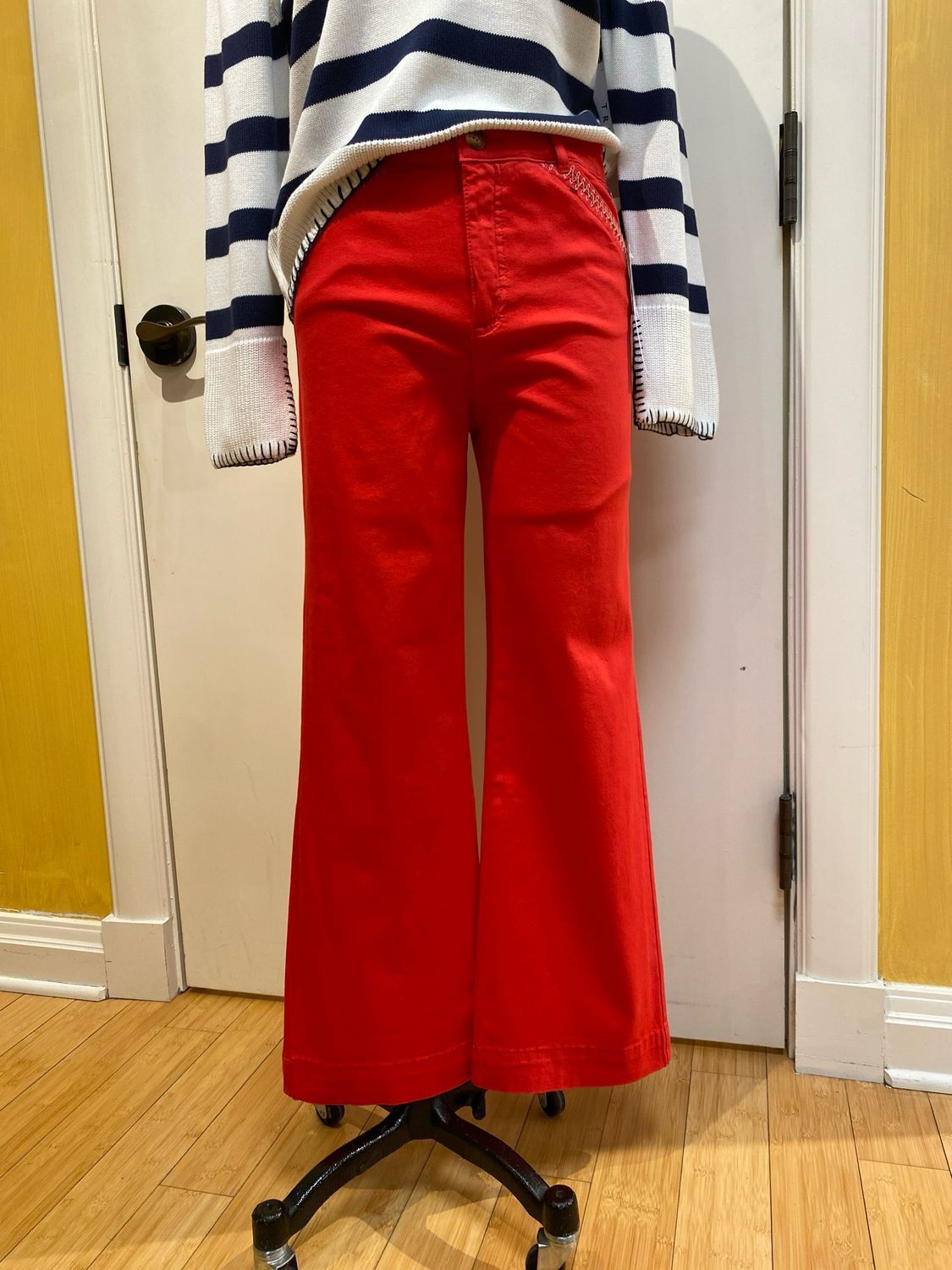 Fly Front Ankle Pant w/Embroidery