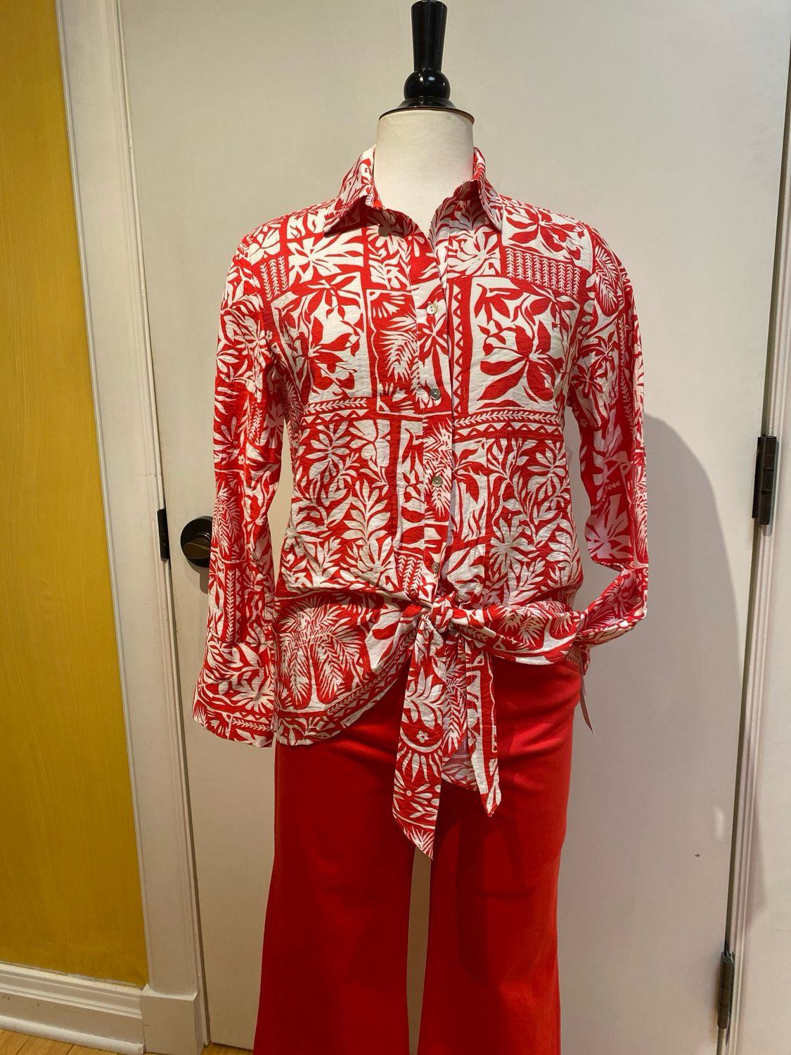 L/S Blouse w/Tie Front