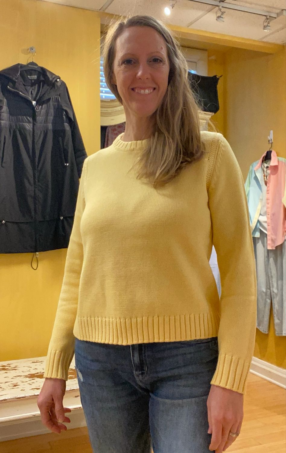 Alya Cropped Chunky Crew