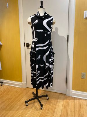 Sleeveless Dress w/Drape Neck