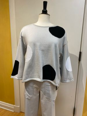 Full Circle Dot Pullover