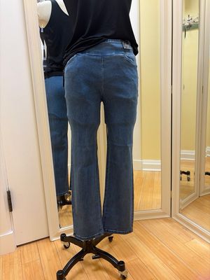 Cat Eye Pocket Pull On Ankle Jean