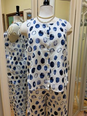 Pleat Back Button Tank