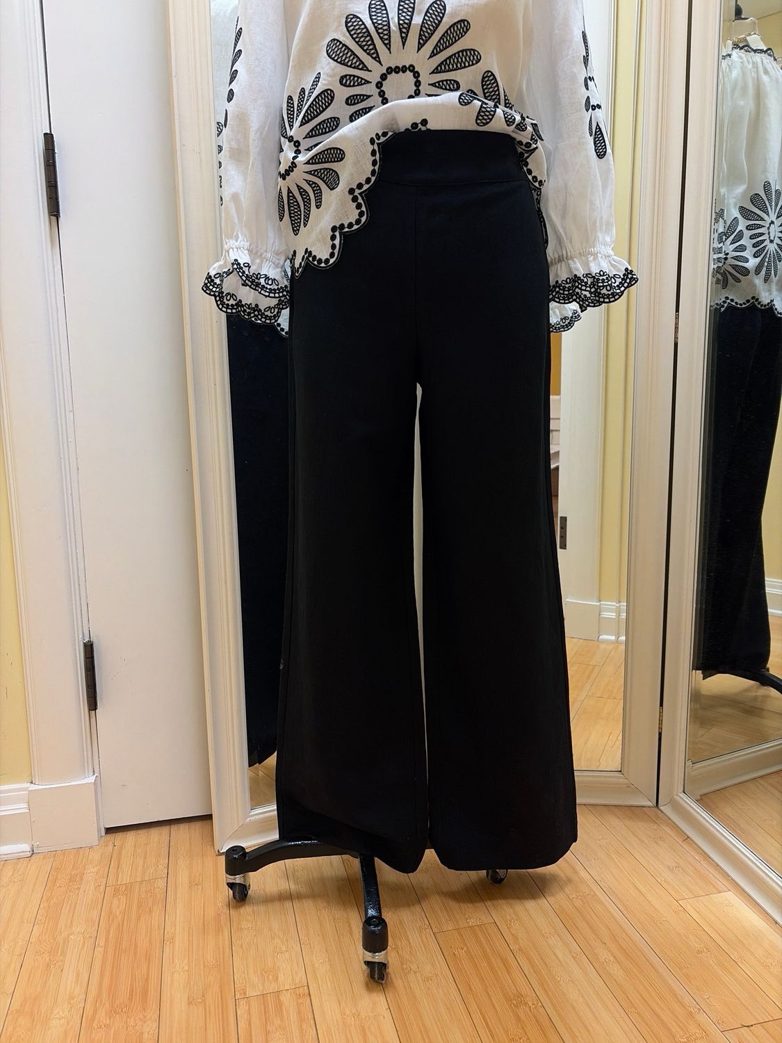 Ginna Pant