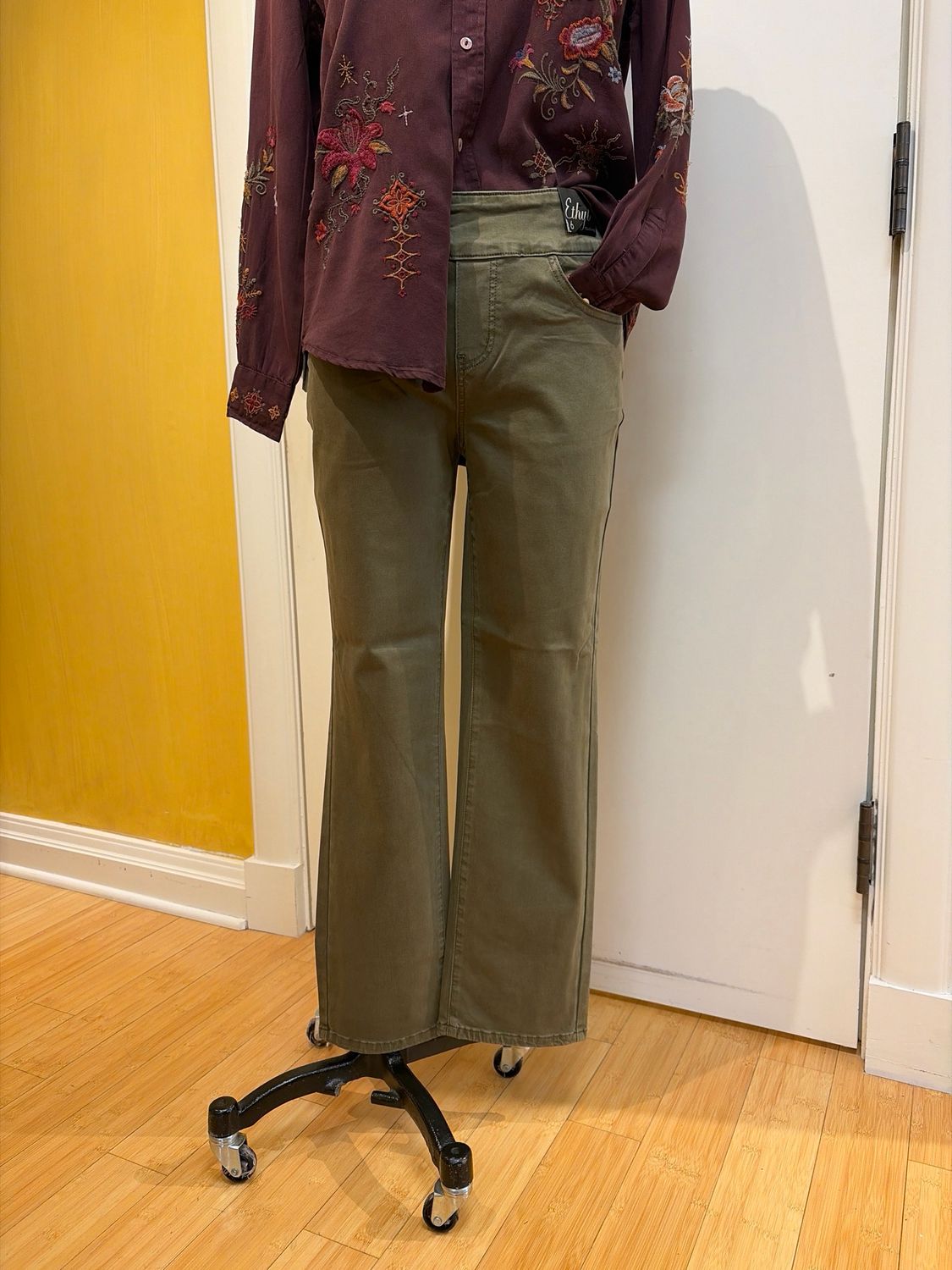 Pull On Basic Ankle Pant