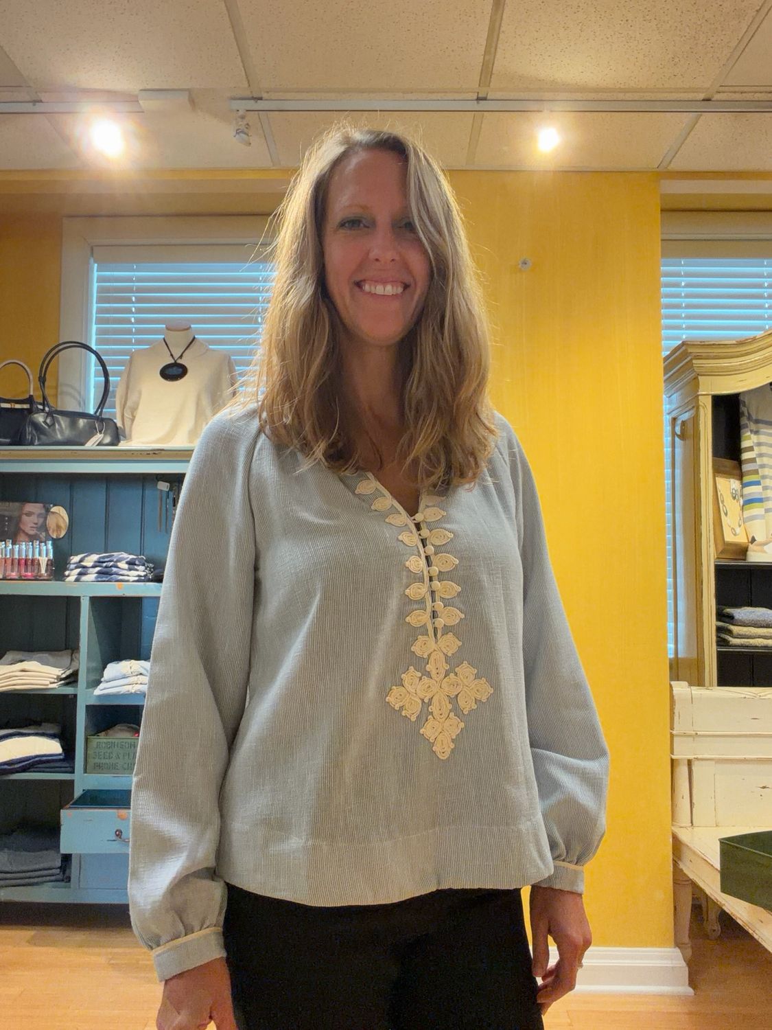 L/S Blouse w/Tape Detail