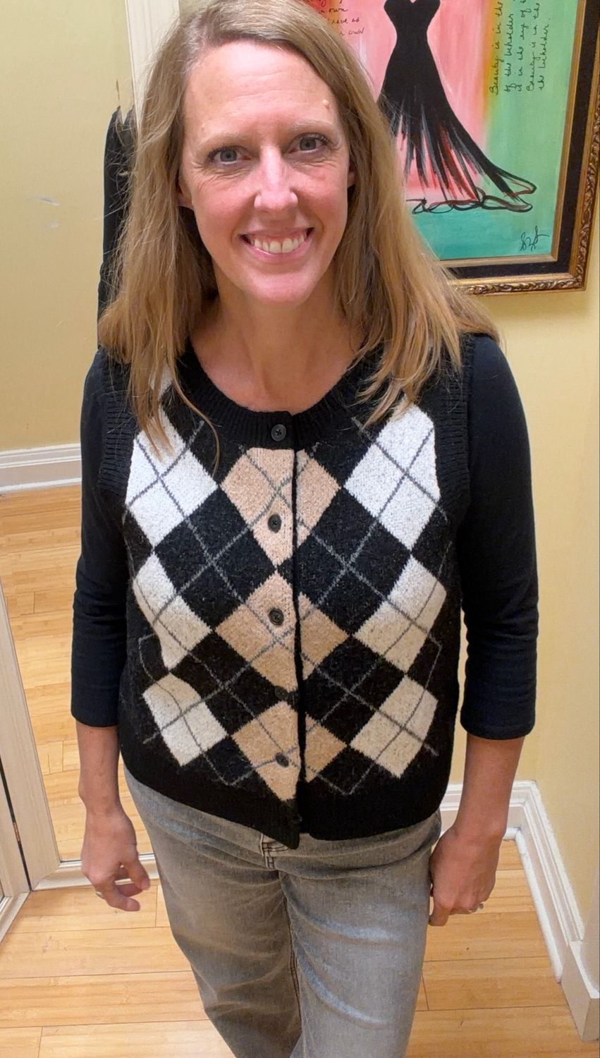 Sweater Vest w/Buttons
