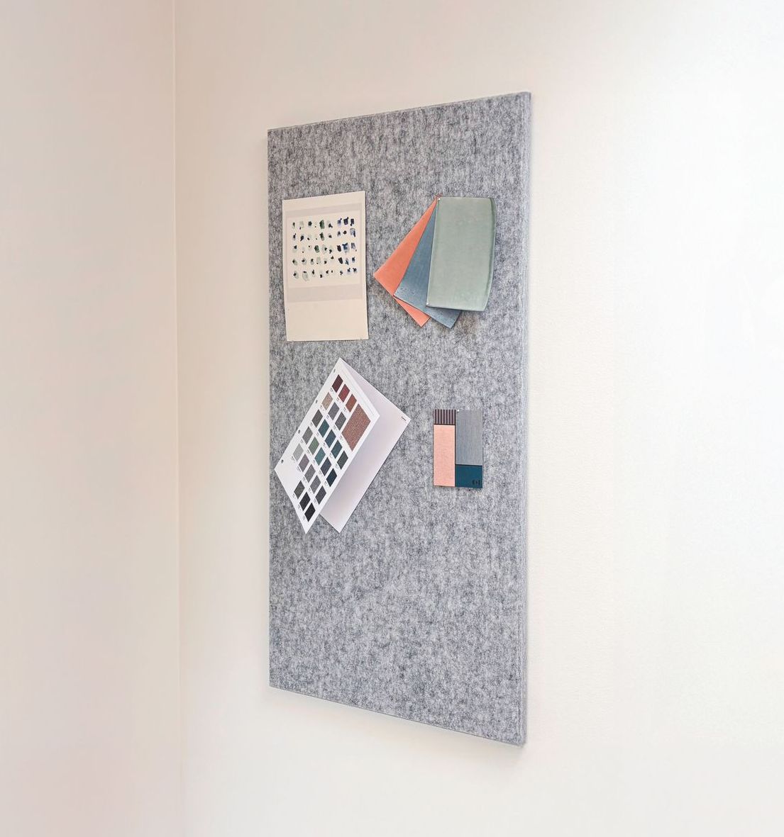 AURA OPSLAGSTAVLE UDEN RAMME