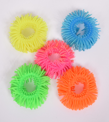 set of 5 UV stretchy bangles