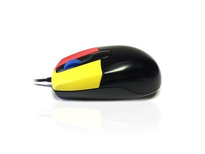 Side view of Accuratus Junior Mouse with black body, yellow and red buttons