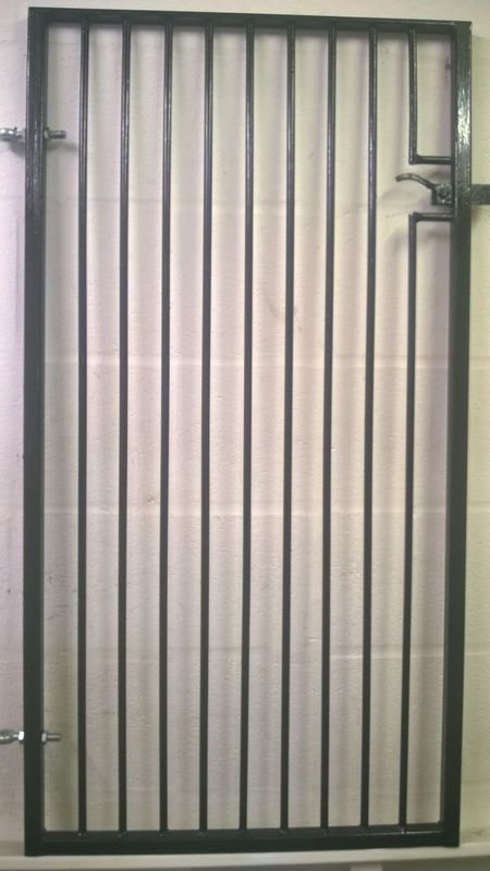 HKS118, GARDEN GATE, PET GATE, SIDE GATE, METAL GATE, GATE UK SELLER