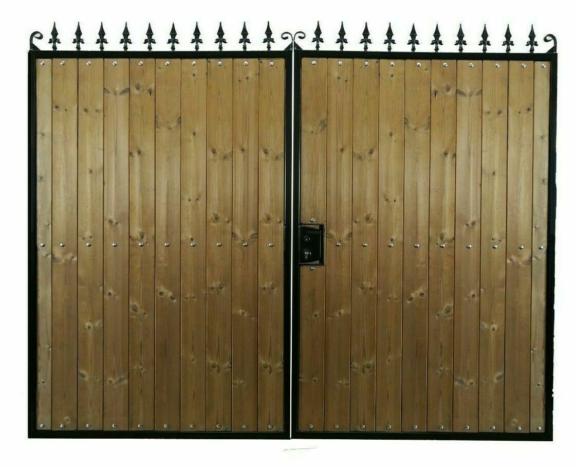 HKS100, BEAUTIFUL STEEL IRON METAL FRAMED TIMBER/WOOD INFILL DOUBLE/DRIVE WAY GATE HKS100, BEAUTIFUL STEEL IRON METAL FRAMED TIMBER/WOOD INFILL DOUBLE/DRIVE WAY GATE