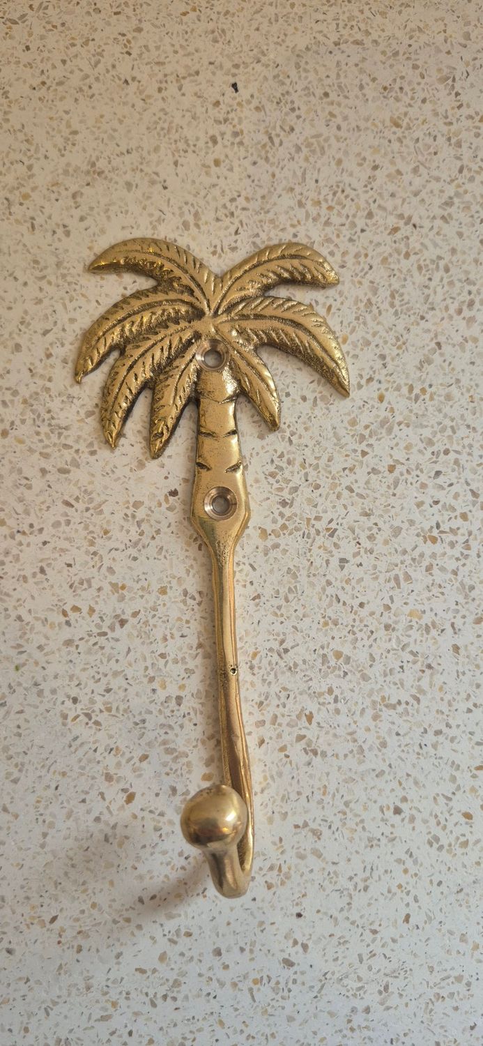 Palm Hook 4