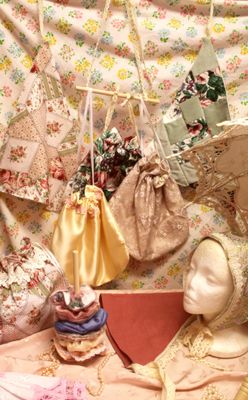 "Regency Femme Romance" Accessories