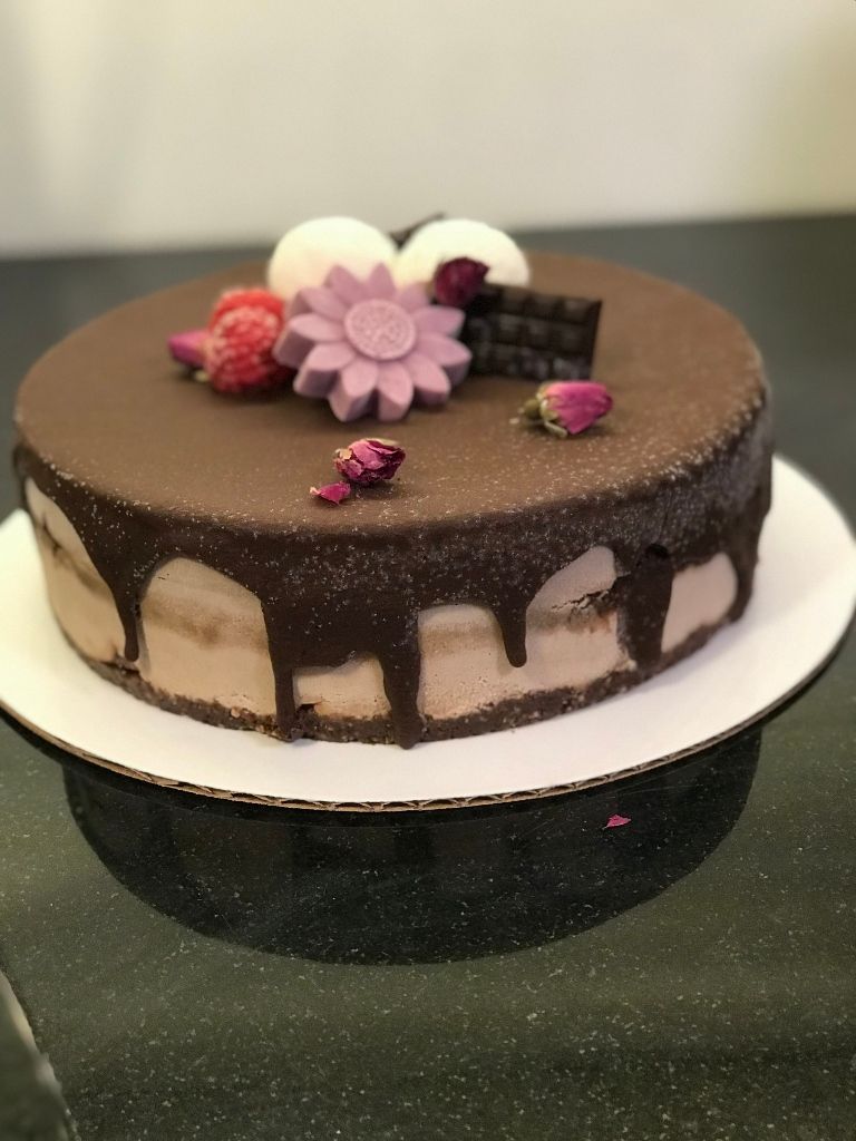 Saher Cake ( White Chocolate)