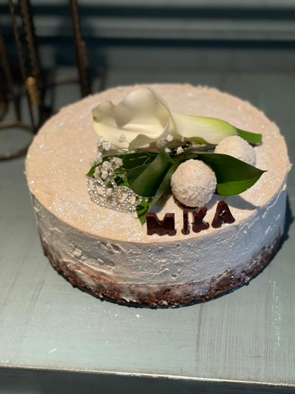 Bounty Coconut Cake