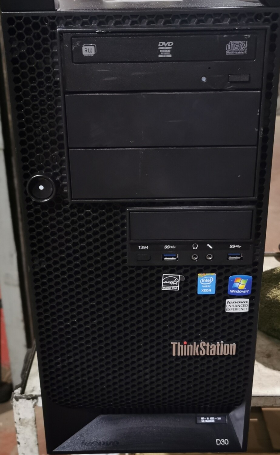 Lenovo ThinkStation D30 | 16 Cores | 32 Threads | 2 x Xeon ​E5-2650 V2 | 16GB | 1TB | Windows 10 Professional | 43533J4