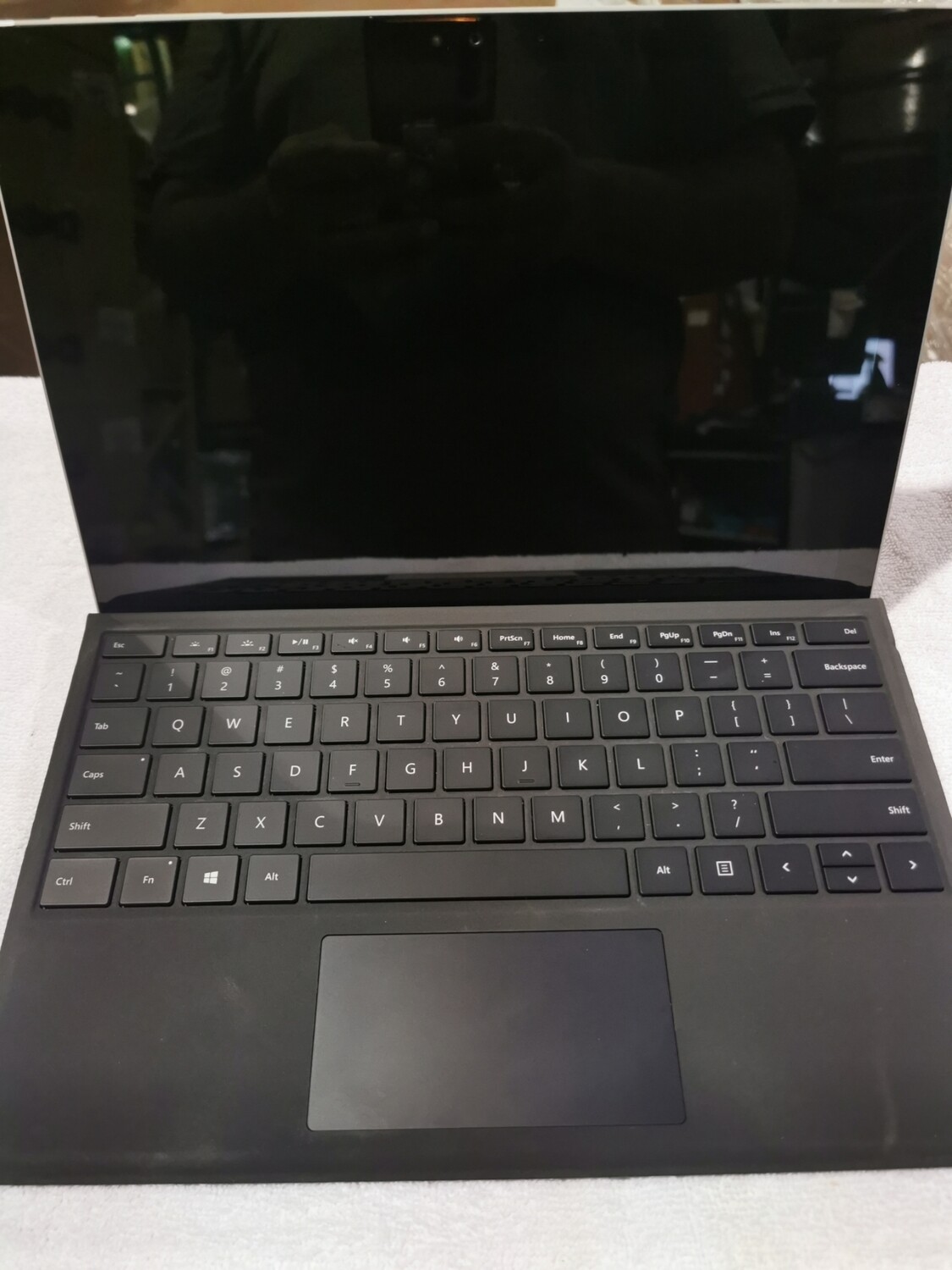 Microsoft Surface Pro 4 Core i7-6650u | 8GB | 256GB | 12.3&quot; Touch | Windows 10 | Detachable Keyboard