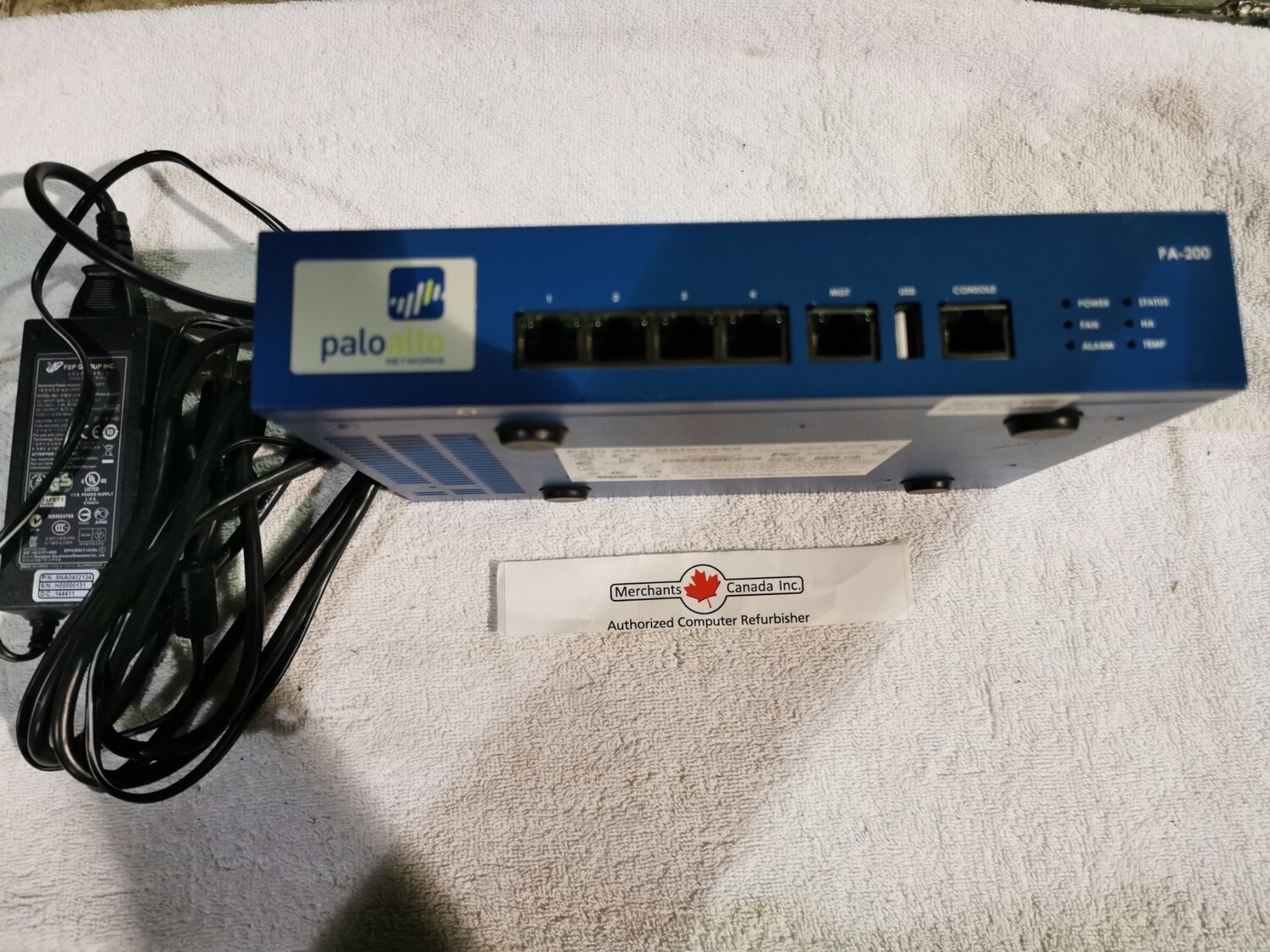 PA-200 | 750-000015-00G | 520-000060-00d | Palo Alto Networks 4 Port Security Firewall Appliance