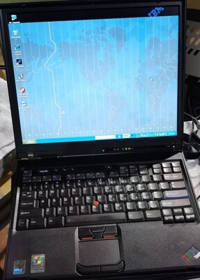 2373-R32 | IBM ThinkPad T42 Pentium M 1.7GHz | 1GB | 80GB | DVD-CDRW | 14&quot; | PARALLEL PORT | PS2 PORT | USB | Windows XP Pro