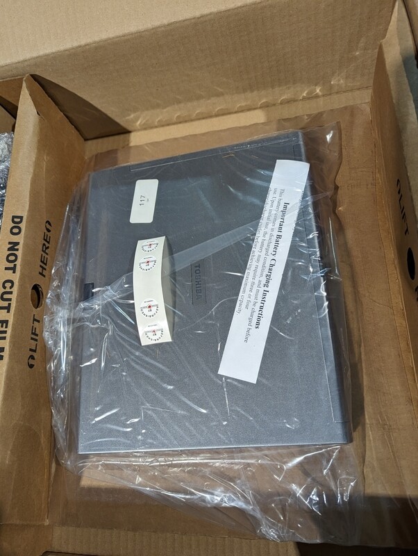 Toshiba Portege M400 Tablet | Core 2 Duo T7200 2.0 GHz | 1GB | 100GB | 12.1&quot; Touch | Firewire | SD Card | NIC | Modem | PPM40C-TD30TE