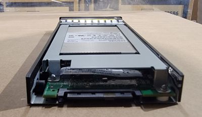 PURE STORAGE 83-0137-00 TOSHIBA THNSNJ512GCSY PS 512GB 6Gbps SATA 2.5" SSD Drive with Caddy | 1023242-01 | New