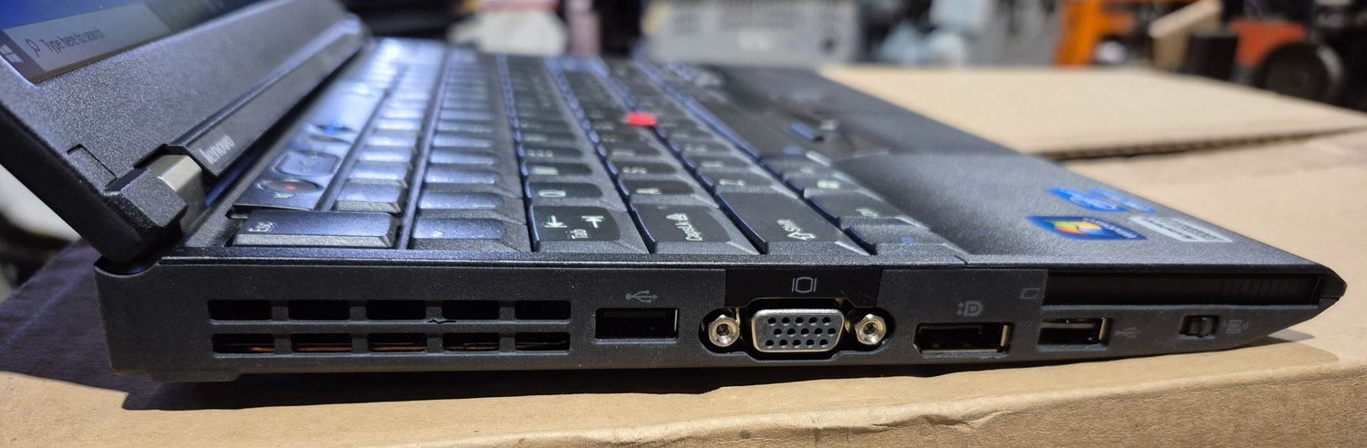 Lenovo ThinkPad L512 Core i5 2.4GHz | 4GB | 250GB | 15.6