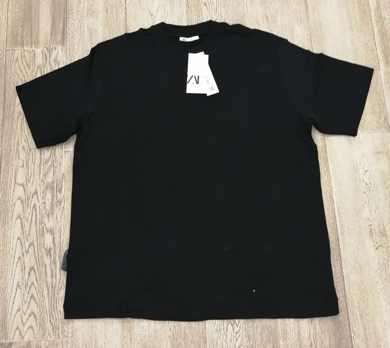 ZARA T-Shirt | New