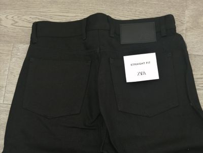 ZARA Jeans | Straight Fit | New
