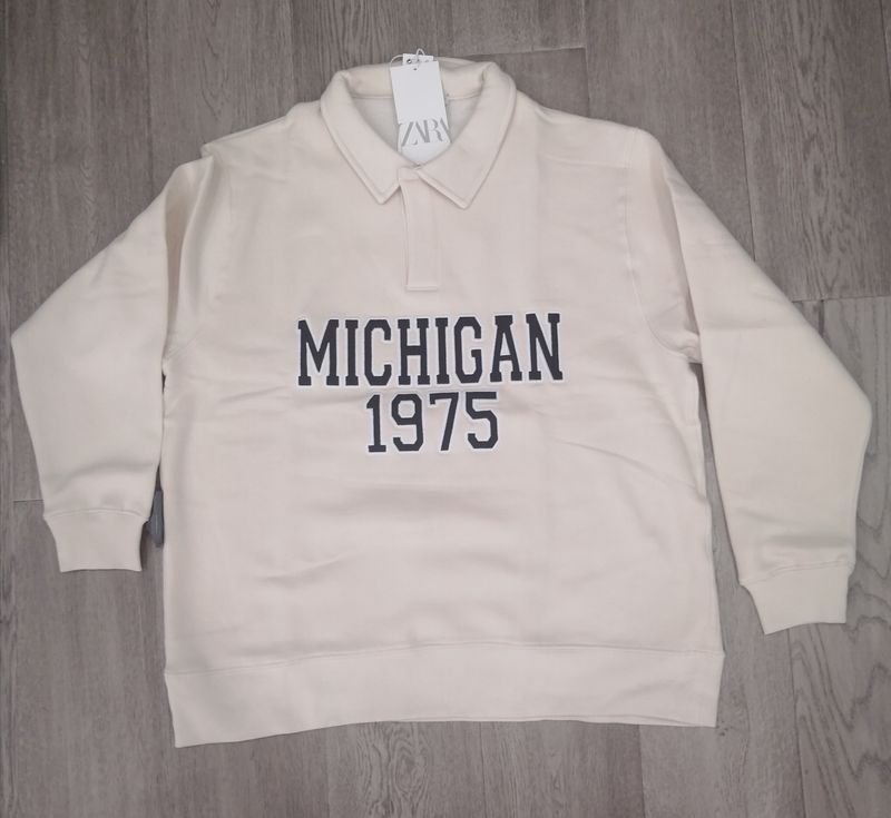 ZARA Sweatshirt | New