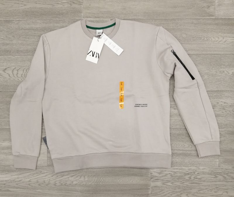Sweatshirt | New