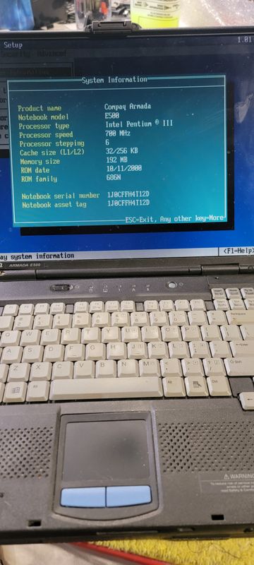 HP Compaq Armada E500 Pentium III 700 MHz | 192MB | 12GB | ATI Rage Mobility | 14.1" | FDD | DVD | Serial Port | Parallel Port | Modem | LAN | VGA | PCMCIA | PS2 | Windows XP Pro | PP2060
