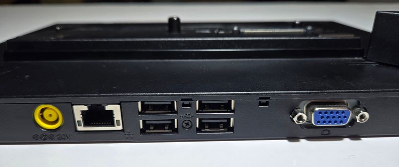 Lenovo ThinkPad Port Replicator Series 3 Type 4336 for T410 / T420 / T430 / T520 / X230 – 75Y5906 / 75Y5909 / 45N5886 / 45M2488