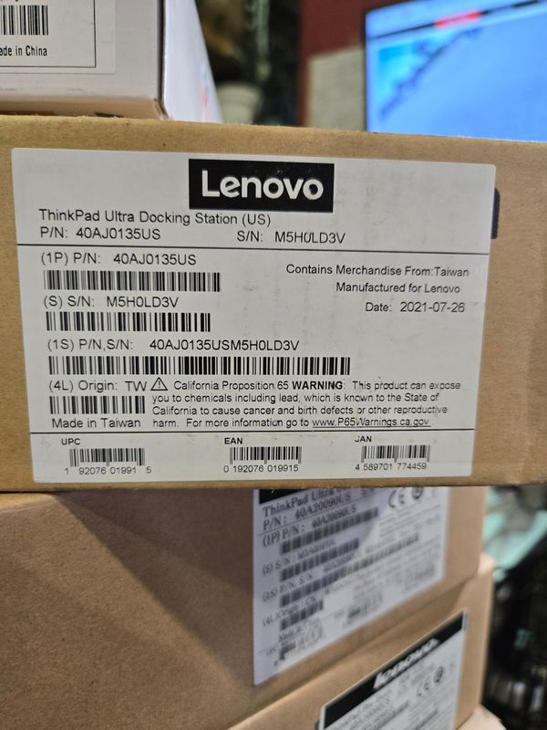 Lenovo ThinkPad Ultra Docking Station with 135 Watts Charger | 40AJ0135US | 192076019915 | New