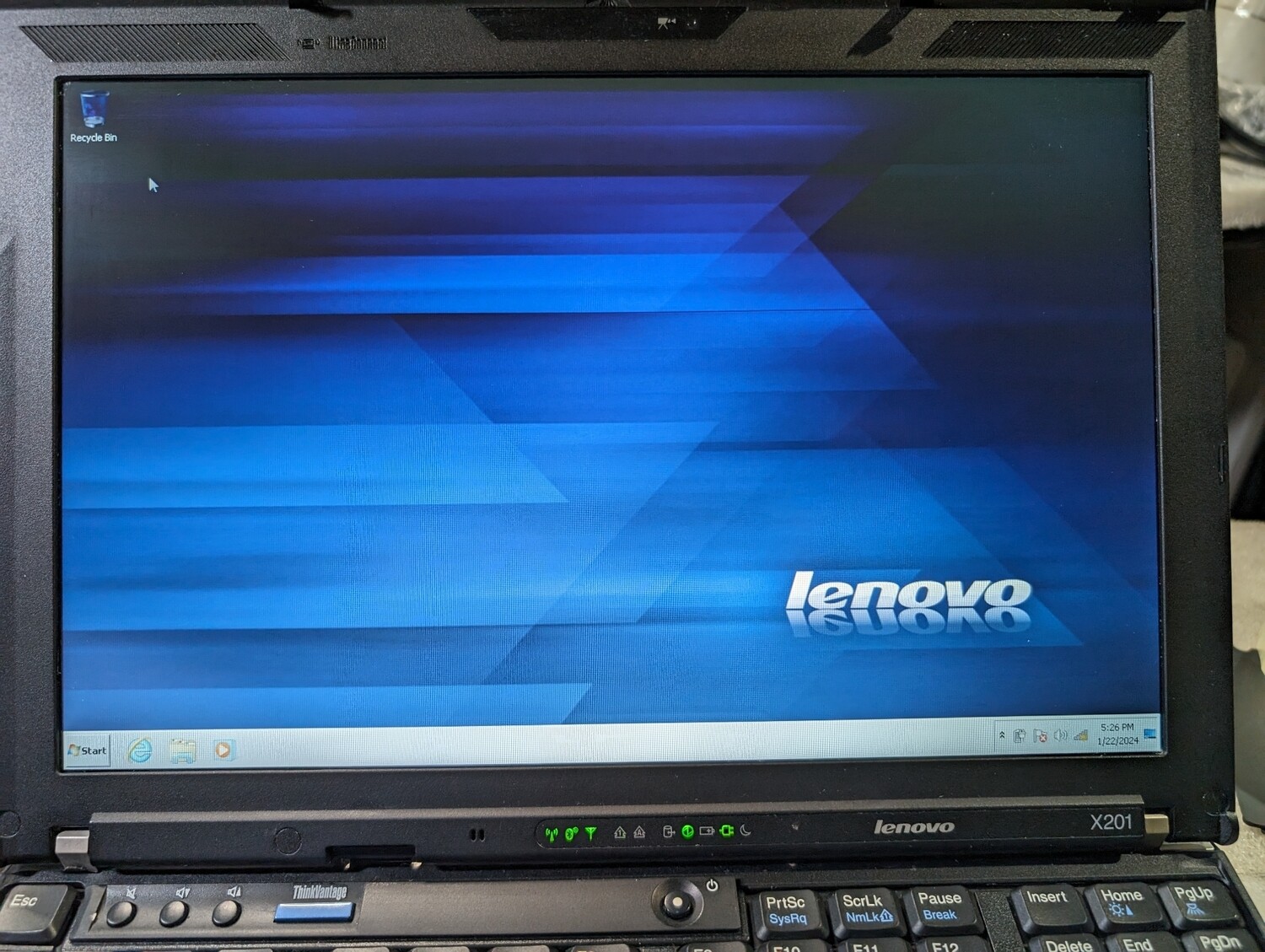 Lenovo ThinkPad X201 Core i5 2.4 GHz | 8GB | 128GB SSD | 12.1" (1280 X 800) | VGA | Ethernet | WiFi | Camera | Windows 7 Professional | 3680-RZ6