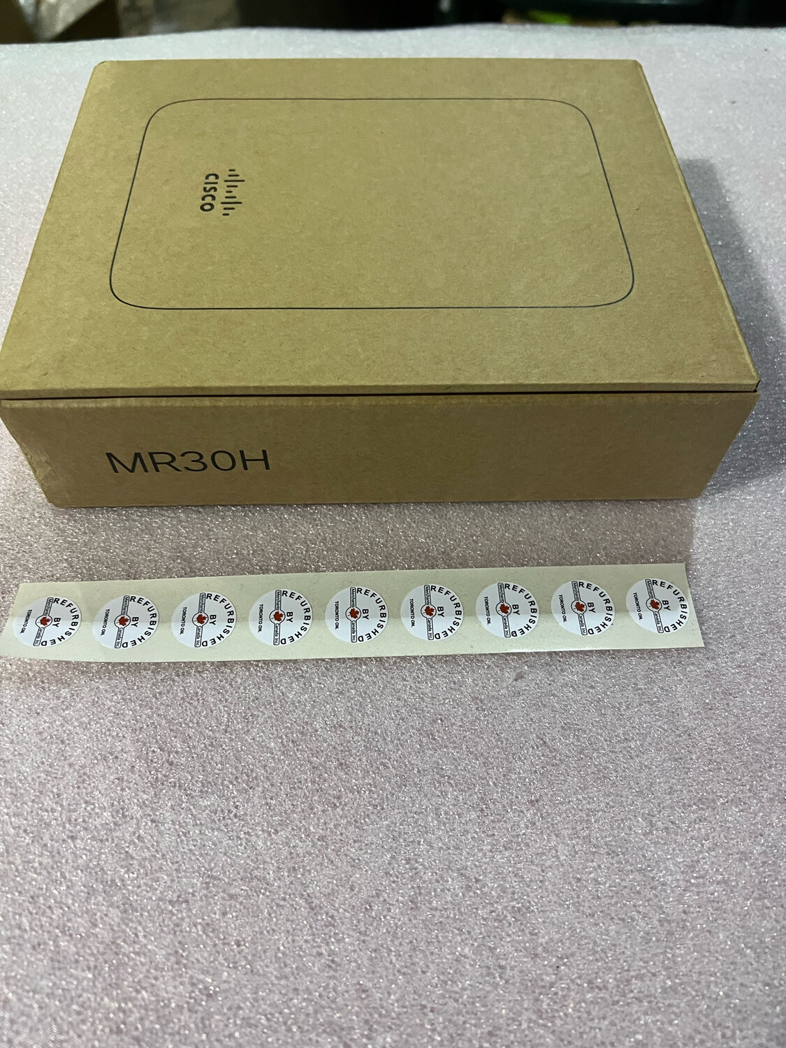 Cisco Meraki MR30H Wall-Plate Wi-Fi Access Point – 802.11ac Wave 2, 4-Port Gigabit Switch
