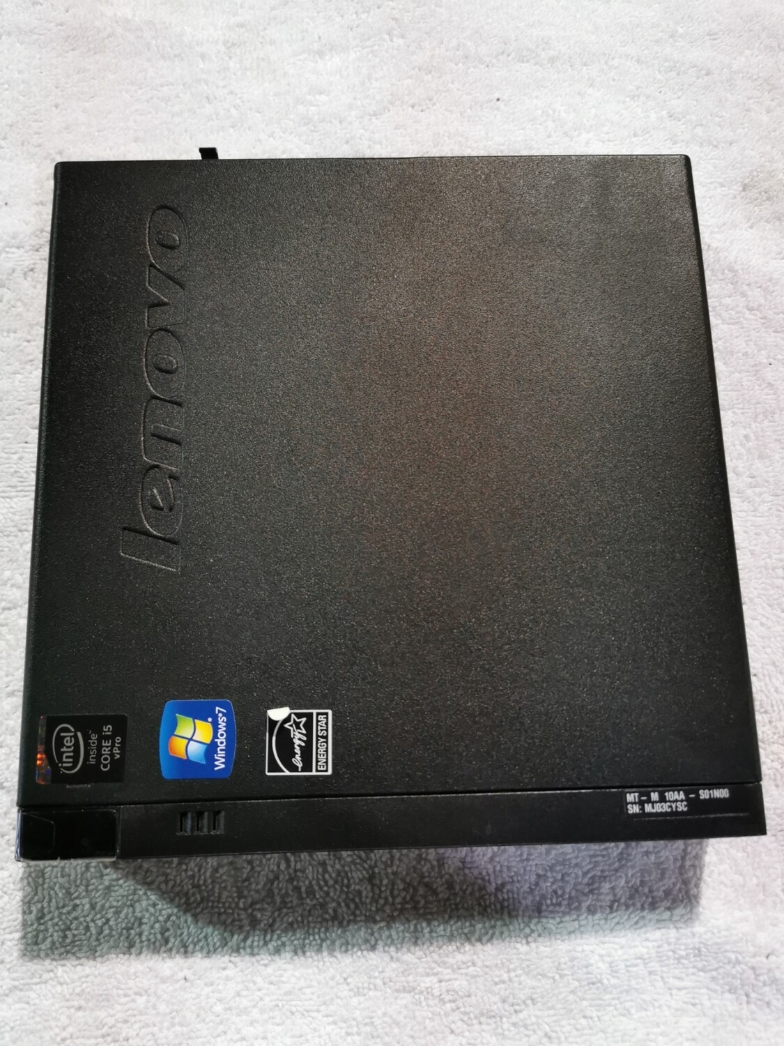 Lenovo ThinkCentre M93P Tiny Core i5-4570T 2.90 GHz | 8GB | 250GB SSD | VGA | Display Port | 5 x USB | 1920 x 1080 | Windows 7 Pro | 10AAS01N00