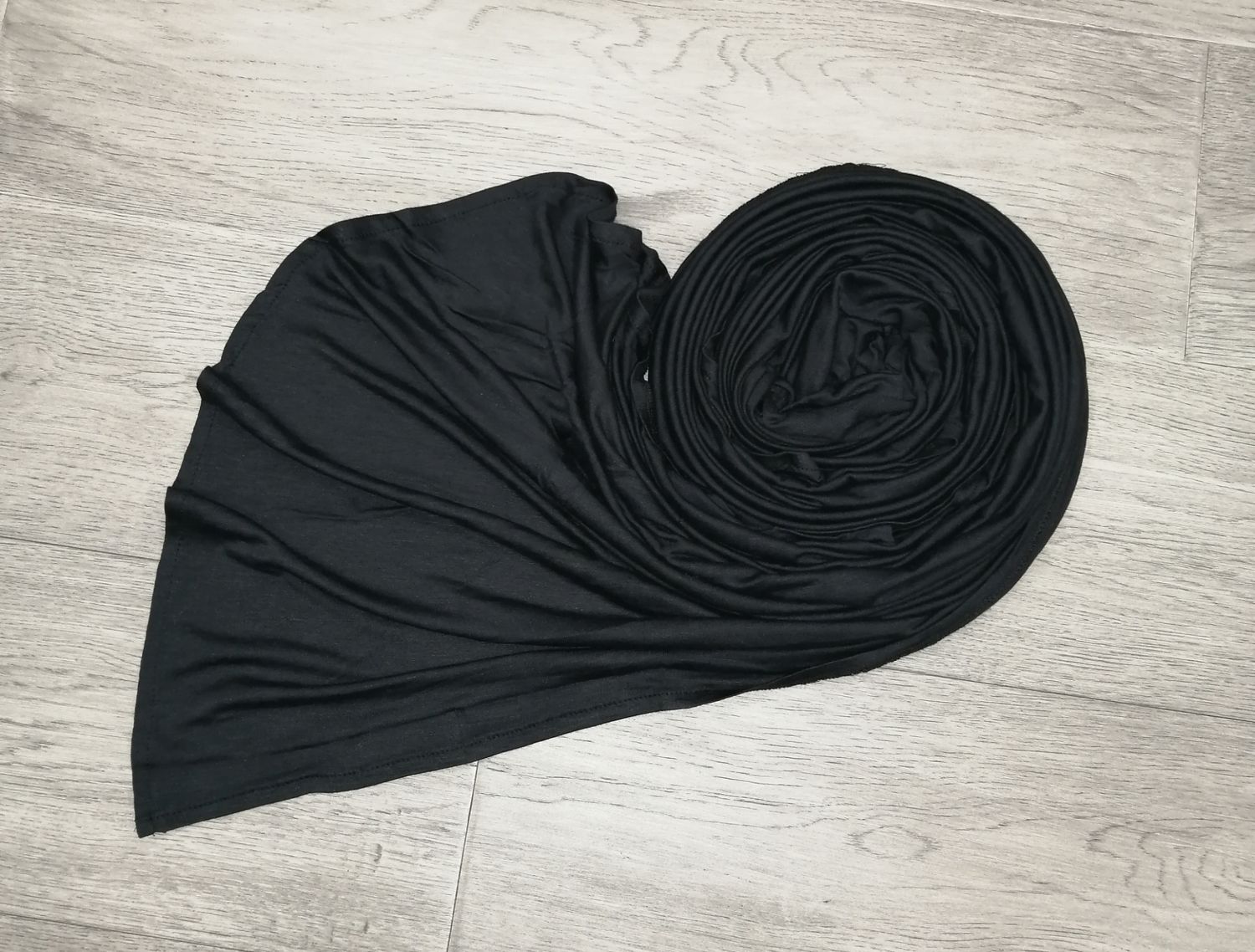 Voile Chic Premium Jersey Hijab – Pre-Stitched Instant Scarf