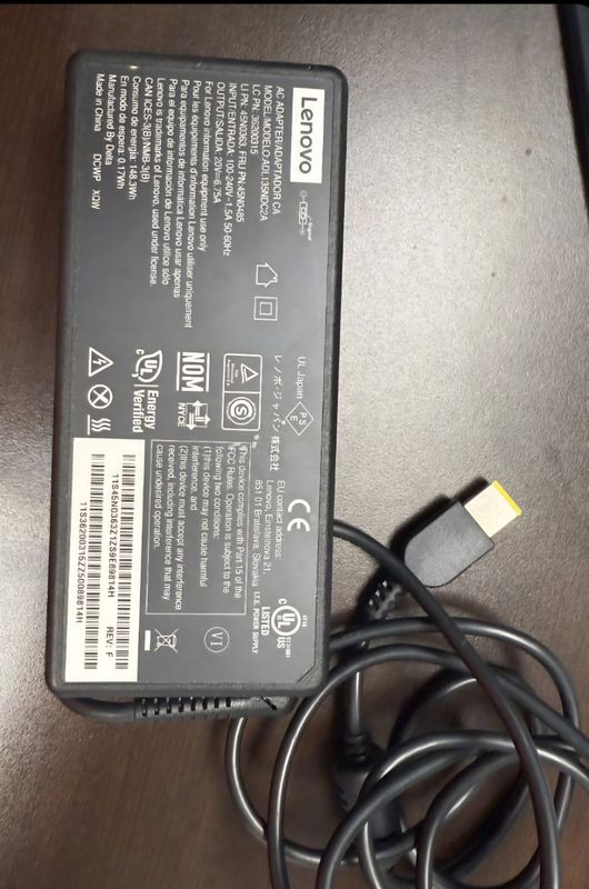 Lenovo OEM 135W AC Adapter | 45N0556 | 45N0367 | 45N0363 | 45N0485 | 36200315 | ADL135NDC2A | ADL135NDC3A | ADL135NLC2A | ADL135NLC3A | ADL135NLC2A | ADL135NCC2A