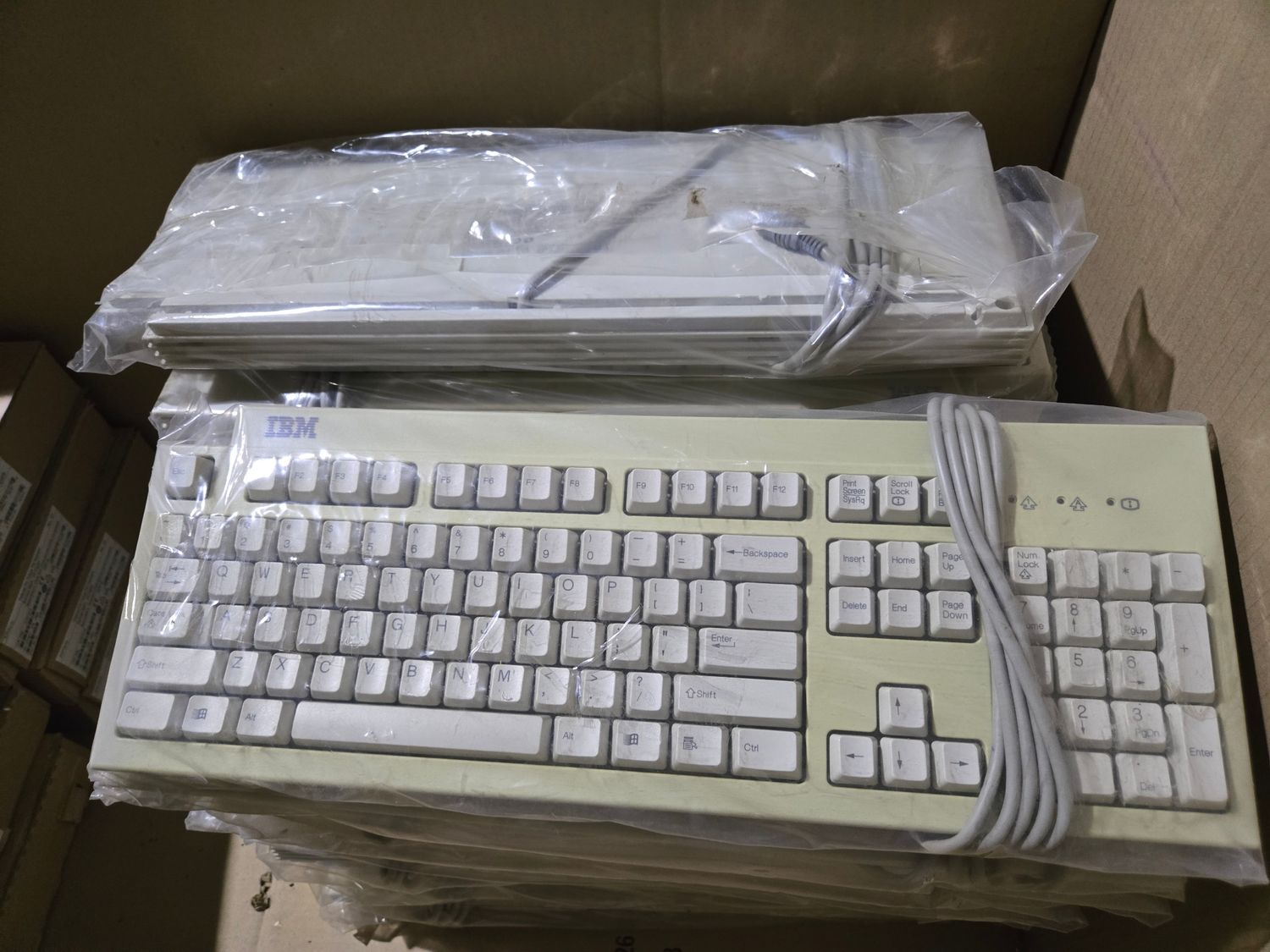 IBM KB-7953 PS/2 Wired Desktop Keyboard Beige Part 02K0805 02K0806