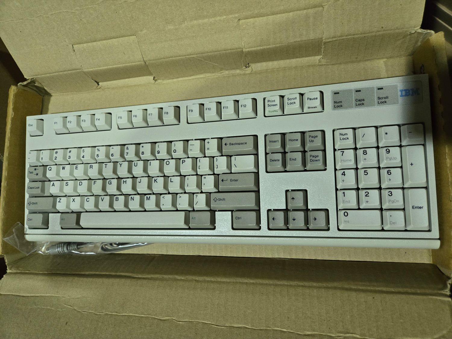 Lexmark 1395300 Vintage Mechanical Desktop Keyboard Beige Front View