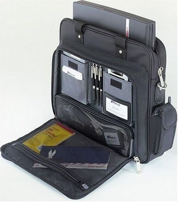 Targus TTL300 Top-Load Laptop Case – Fits laptops up to 15" – Black – New / used