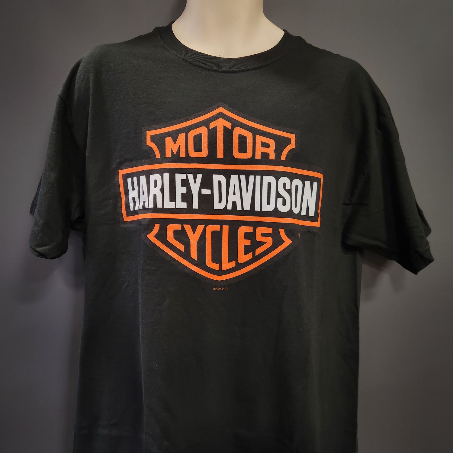 Harley Davidson Dealer Men&#39;s T-Shirt - &#39;B&amp;S Orange on Black&#39;
