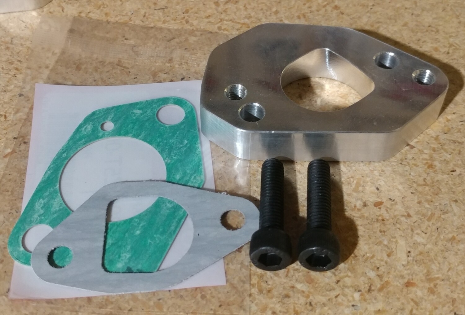 GX390 carb adapter plate (15 deg)