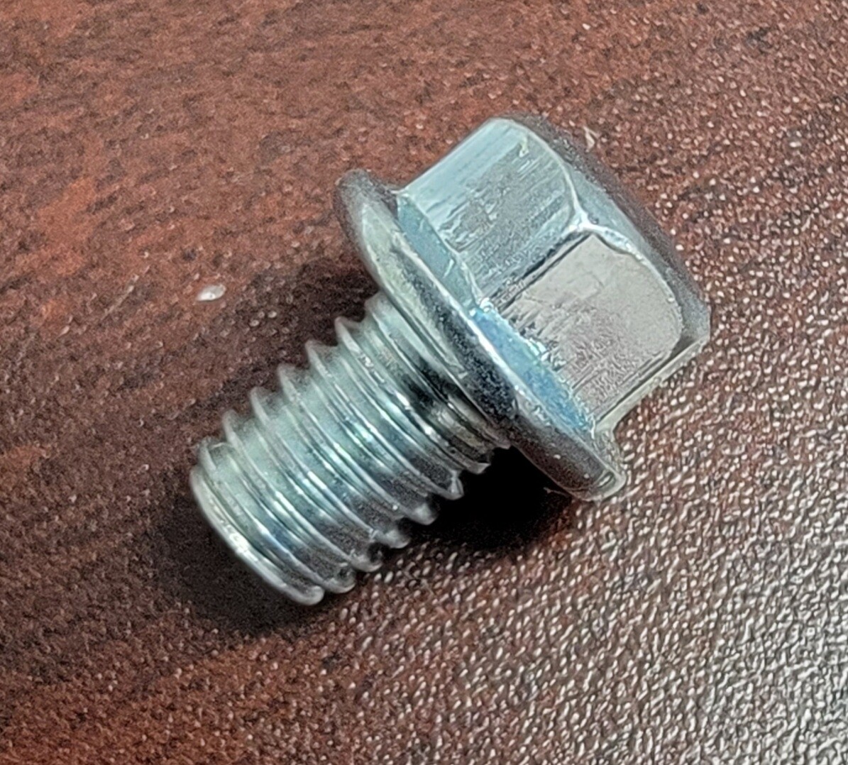 Recoil bolt