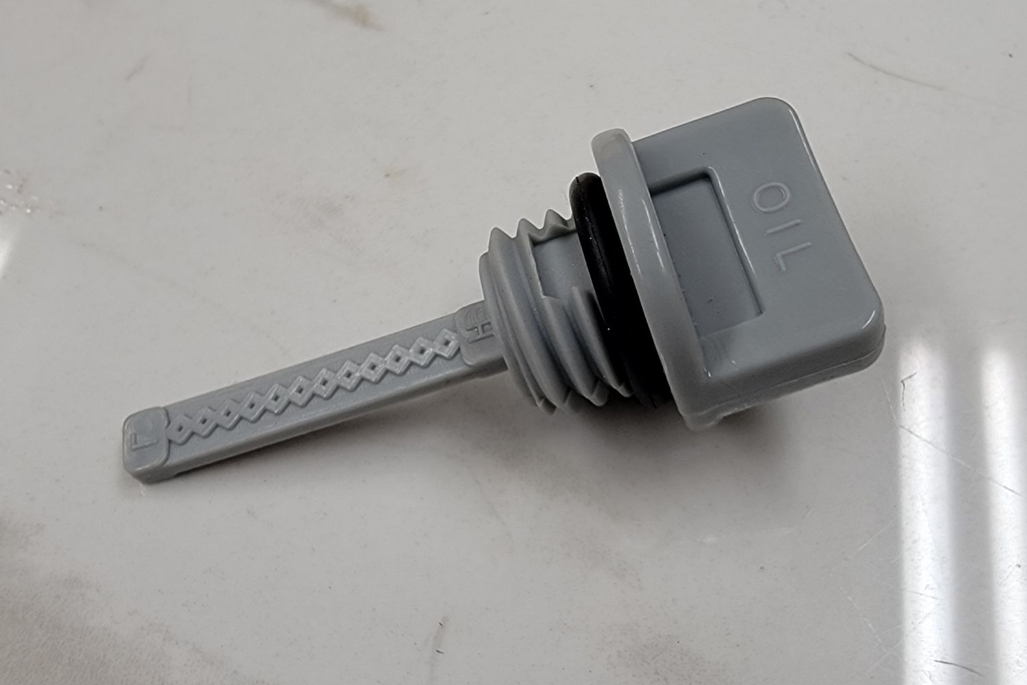 Oil fill plug