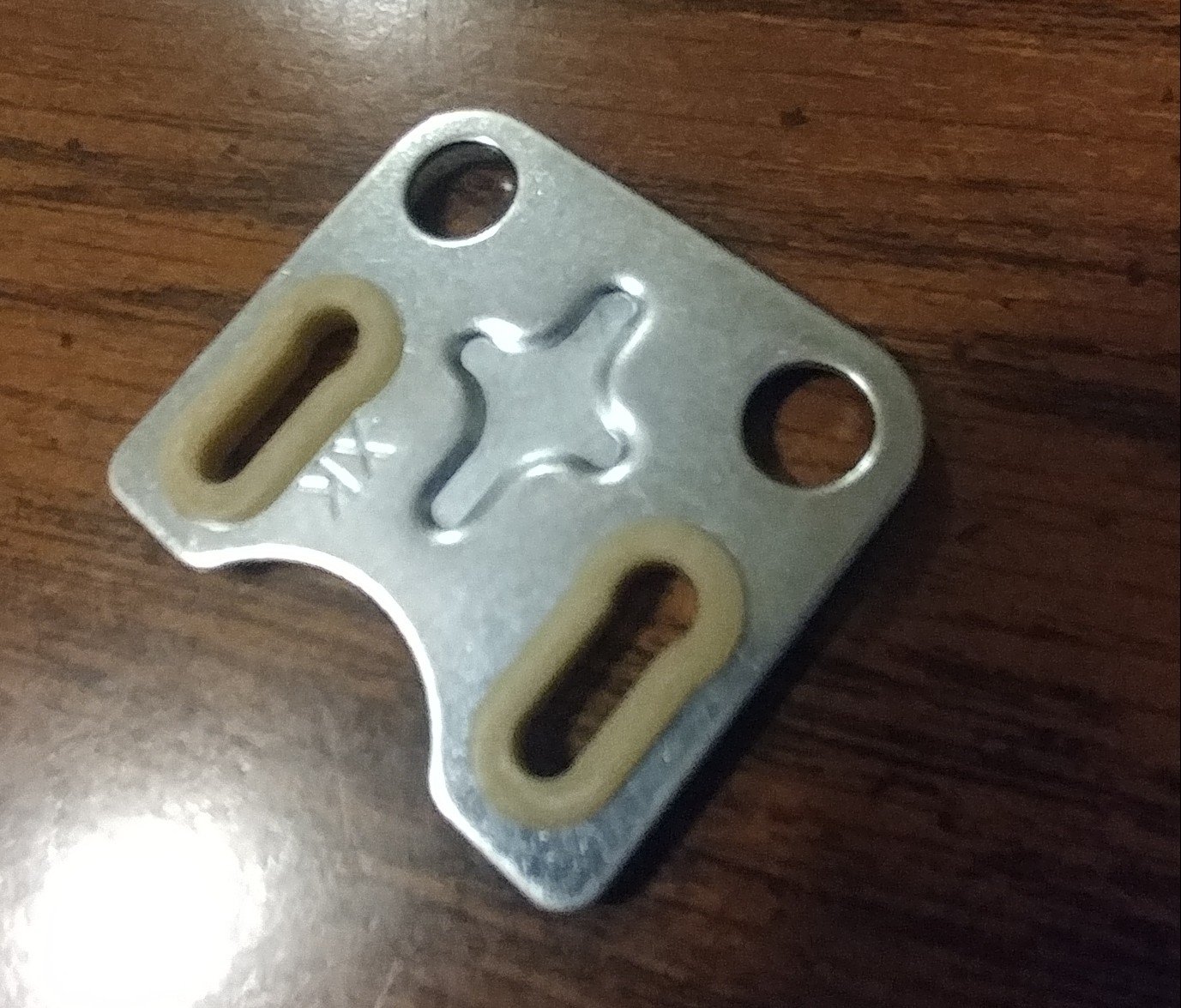Long slot clone guide plate
