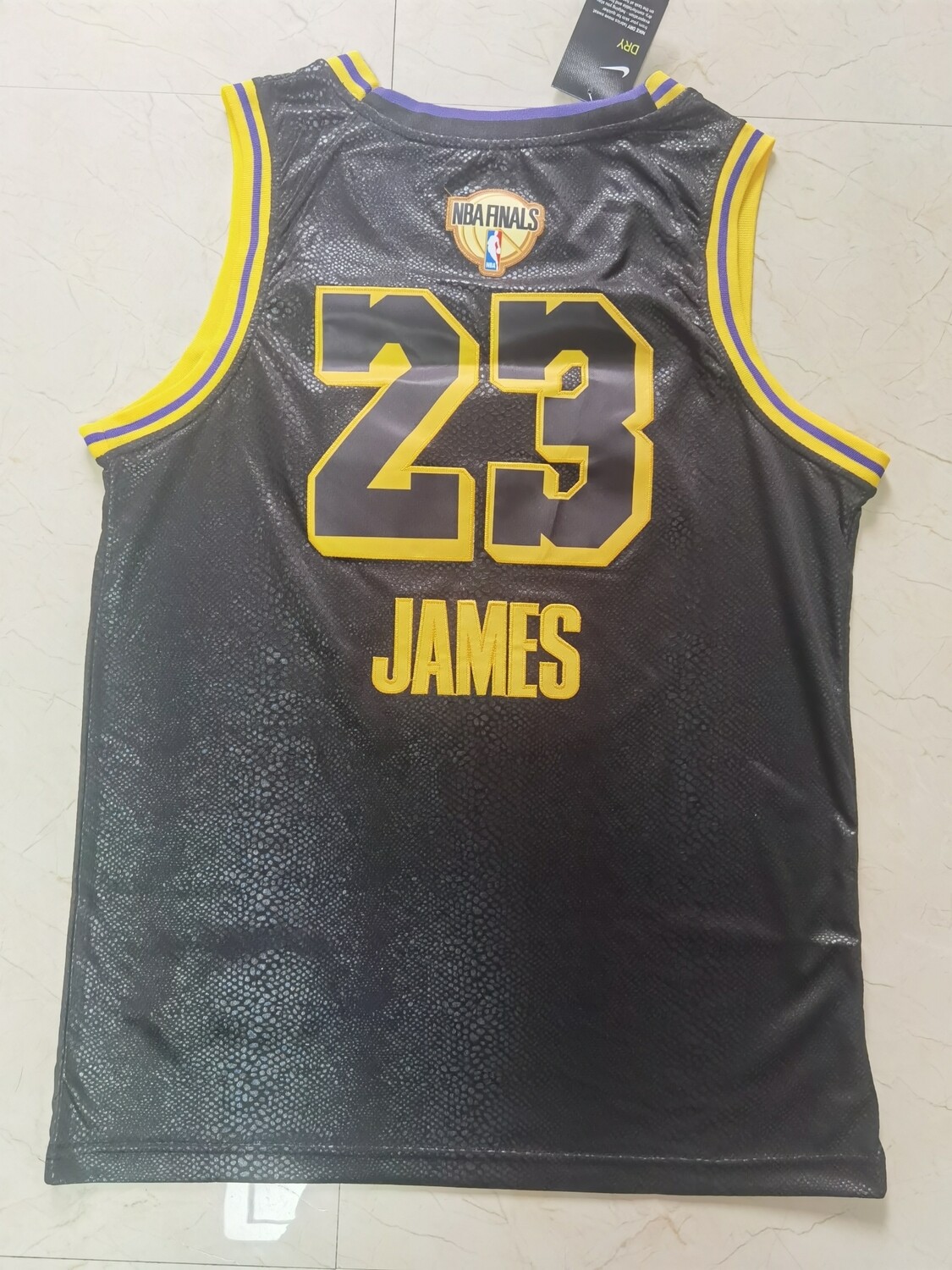 Canotta Lakers NBA finals James #23