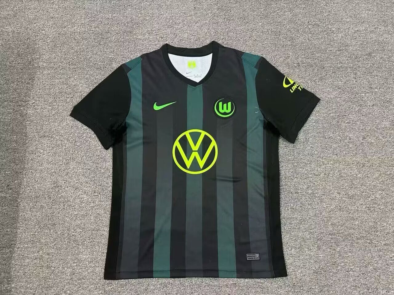 Maglia Wolfsburg Away 2024/2025